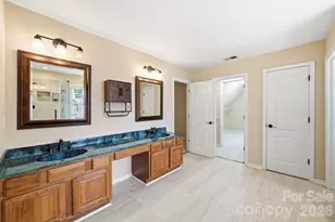 6821 Hollow Oak Dr, Charlotte, NC 28227 - Photo 27