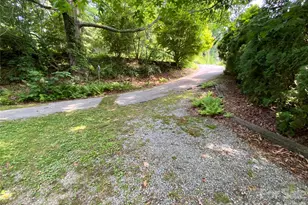 58 Seminary St, Saluda, NC 28773 - Photo 9