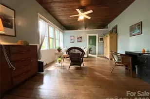 58 Seminary St, Saluda, NC 28773 - Photo 15
