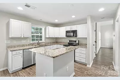 7413 Tupelo Lane, Charlotte, NC 28269 - Photo 13