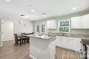7413 Tupelo Ln, Charlotte, NC 28269 - Photo 9