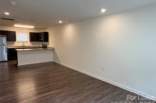 2029 Oakdale Rd, Charlotte, NC 28216 - Photo 3