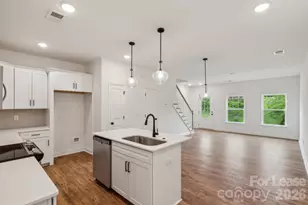 62 Walnut Springs Dr, Asheville, NC 28804 - Photo 9