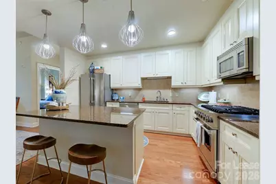 701 Royal Court #306, Charlotte, NC 28202 - Photo 5