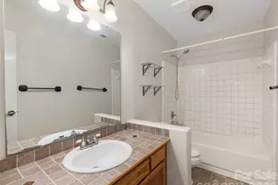 14437 Raynham Dr, Charlotte, NC 28262 - Photo 29