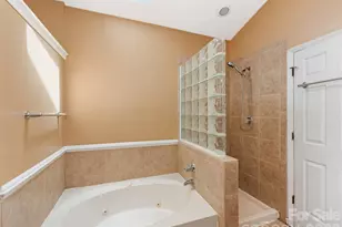 14437 Raynham Dr, Charlotte, NC 28262 - Photo 25