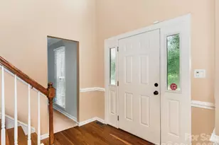 14437 Raynham Dr, Charlotte, NC 28262 - Photo 3