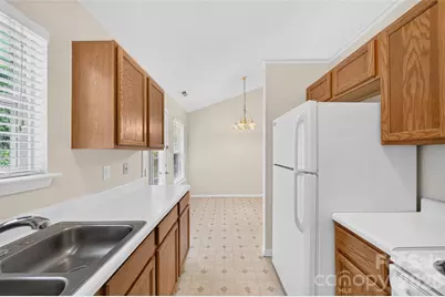 4627 Victory Lane, Charlotte, NC 28269 - Photo 21