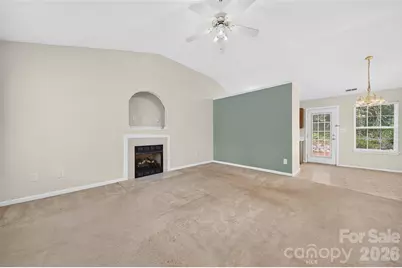 4627 Victory Lane, Charlotte, NC 28269 - Photo 15