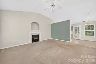 4627 Victory Ln, Charlotte, NC 28269 - Photo 15