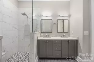 229 N Church St, Charlotte, NC 28202 - Photo 21