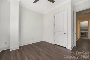 229 N Church St, Charlotte, NC 28202 - Photo 29