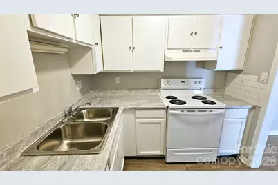 7984 Shady Oak Trail #187, Charlotte, NC 28210 - Photo 3