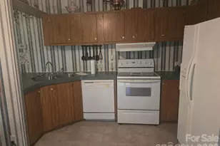 4632 Belvedere Dr, Claremont, NC 28610 - Photo 3