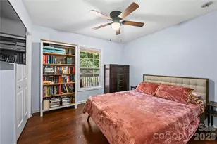 11 W Raleigh Rd, Asheville, NC 28803 - Photo 15