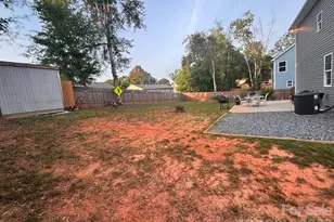 606 E Carpenter St, Dallas, NC 28034 - Photo 11