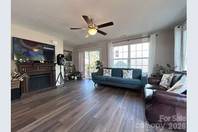 606 E Carpenter Street, Dallas, NC 28034 - Photo 5