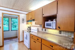 49 Jake Dr, Canton, NC 28716 - Photo 15