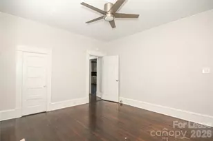 700 E 35th St, Charlotte, NC 28205 - Photo 21