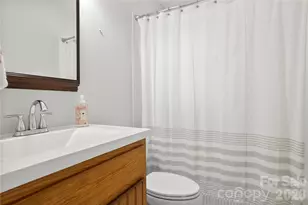 645 W Fork Creek Rd, Saluda, NC 28773 - Photo 25