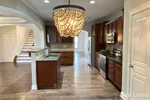 8124 Lynwood Square, Waxhaw, NC 28173 - Photo 3