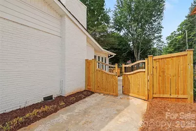3834 Moultrie Street, Charlotte, NC 28209 - Photo 37