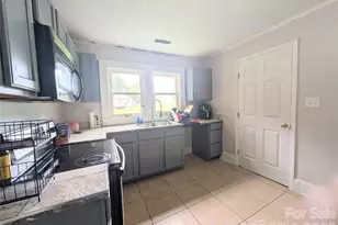 108 S Cherry St, Cherryville, NC 28021 - Photo 7