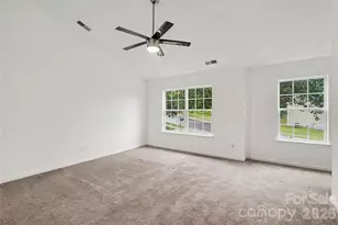 2823 Forest Grove Ct, Charlotte, NC 28269 - Photo 7
