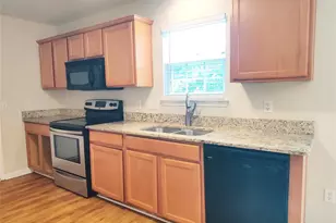 4204 Springhaven Dr, Charlotte, NC 28269 - Photo 3