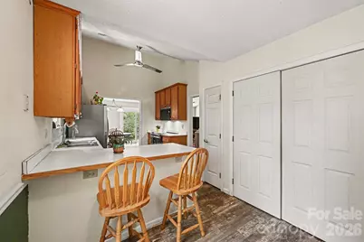 8410 Gidleigh Court, Charlotte, NC 28216 - Photo 17