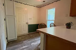8410 Gidleigh Ct, Charlotte, NC 28216 - Photo 3