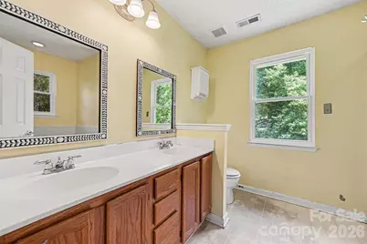 8410 Gidleigh Court, Charlotte, NC 28216 - Photo 27