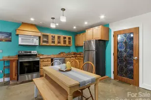 127 Riverview Dr, Asheville, NC 28806 - Photo 33