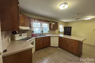 402 E 24th St, Kannapolis, NC 28083 - Photo 15
