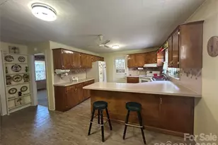 402 E 24th St, Kannapolis, NC 28083 - Photo 17