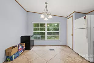 365 Sunflower Rd, Statesville, NC 28625 - Photo 13