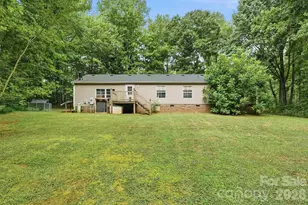 365 Sunflower Rd, Statesville, NC 28625 - Photo 25