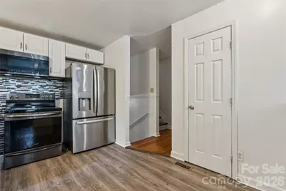 1131 Mt Kisco Drive, Charlotte, NC 28213 - Photo 7