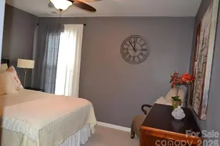 9032 Bishop Crest Ln, Charlotte, NC 28277 - Photo 11