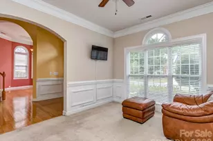 4027 Riseley Ln, Charlotte, NC 28270 - Photo 9