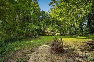 1822 W Sugar Creek Rd, Charlotte, NC 28262 - Photo 47