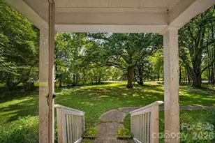 1822 W Sugar Creek Rd, Charlotte, NC 28262 - Photo 39