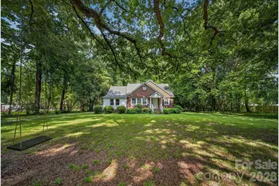 1822 W Sugar Creek Road, Charlotte, NC 28262 - Photo 3