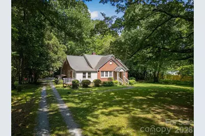 1822 W Sugar Creek Road, Charlotte, NC 28262 - Photo 9