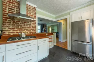 22 Weaver St, Asheville, NC 28801 - Photo 13