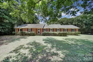704 Isle of Pines Rd, Mooresville, NC 28117 - Photo 3
