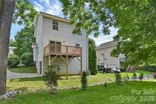 11 Ridgeland Ln, Asheville, NC 28805 - Photo 3