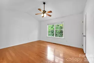 11 Ridgeland Ln, Asheville, NC 28805 - Photo 15