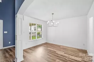 9534 Bradstreet Commons Way, Charlotte, NC 28215 - Photo 5