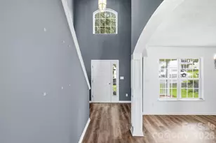 9534 Bradstreet Commons Way, Charlotte, NC 28215 - Photo 3